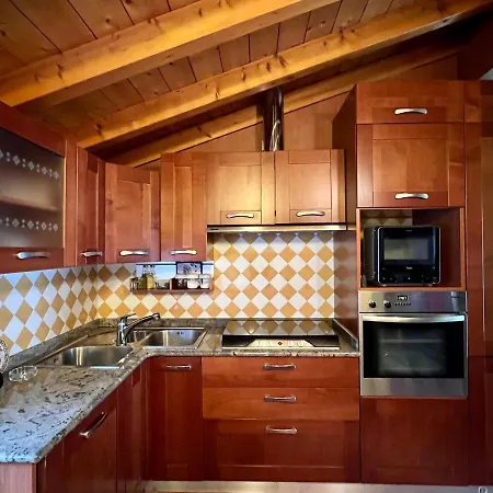 Casa Martina - A Quiet By The Apartamento Colico